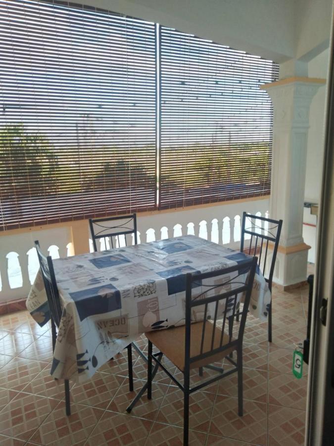Chez Bablou Apartment Grand Baie Exterior foto